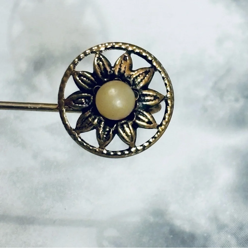 Vintage Gold Tone Faux Pearl Stick Pin Hat Brooch Sun Flower Sunflower